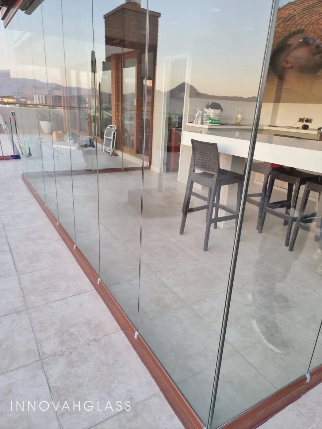Cierre plegable panorámico en altura